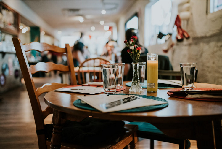 How Smart Solutions Help Restaurants Gain a Competitive Edge How Smart Solutions Help Restaurants Gain a Competitive Edge